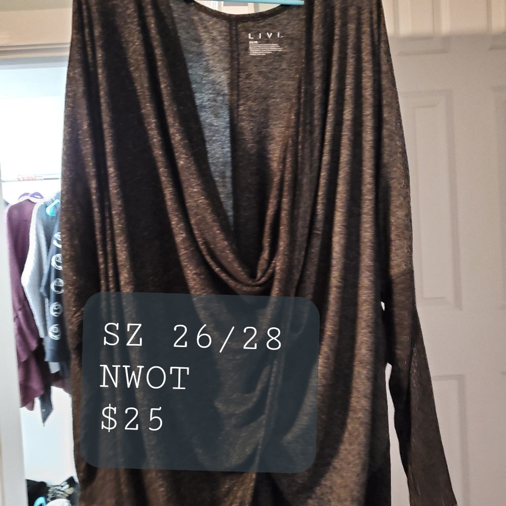 Long sleeved shirt